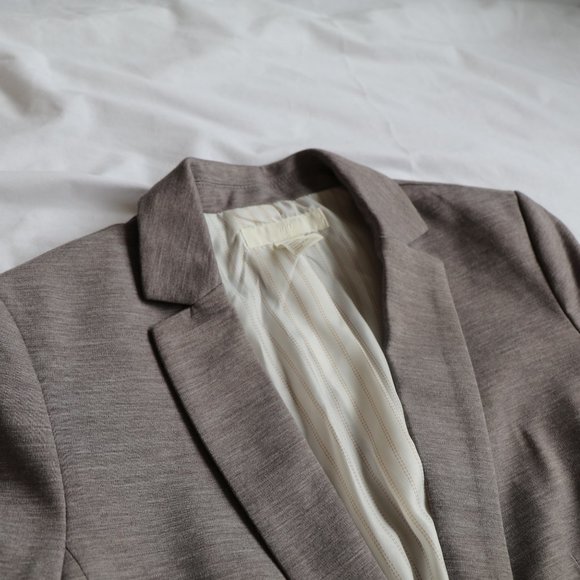 H&M Ladies Light Grey Blazer - Picture 2 of 3